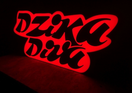 Dzika Diva - kaseton LED z tasmy 3D alu