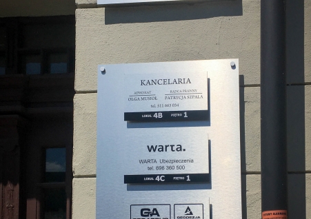Kancelaria Prawna - Tablica informacyjna, produkcja i montaż tablic reklamowych