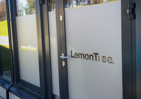 LemonTree - oklejenie szyb folia mrożoną